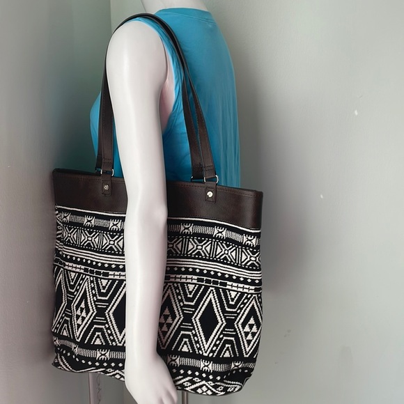 Thirty One Rio Weave Reversible Tote - Picture 1 of 9